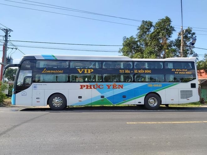 Xe Phúc Yên Bên hông xe Limousine 34 phòng