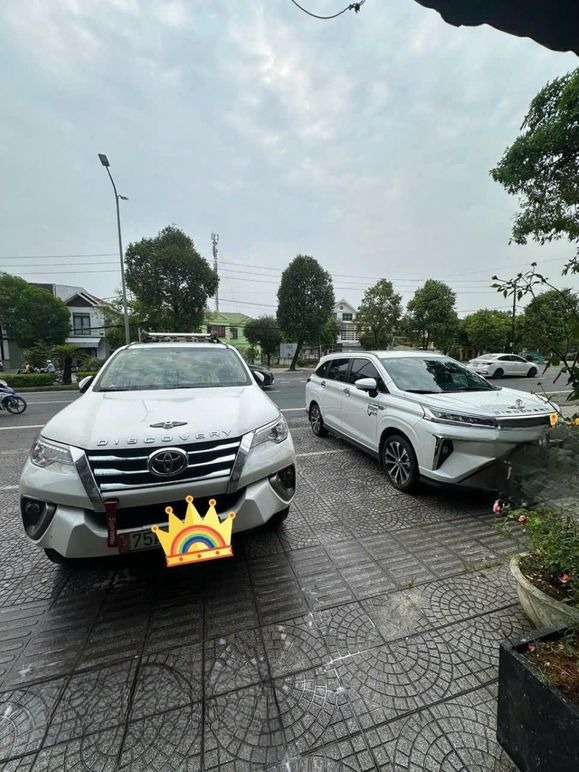 Xe Rin Hà Limousine Mặt trước xe Xe 7 chỗ
