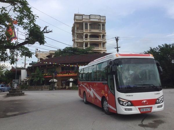 Xe The Long Travel Mặt trước xe Ghế ngồi 30 chỗ