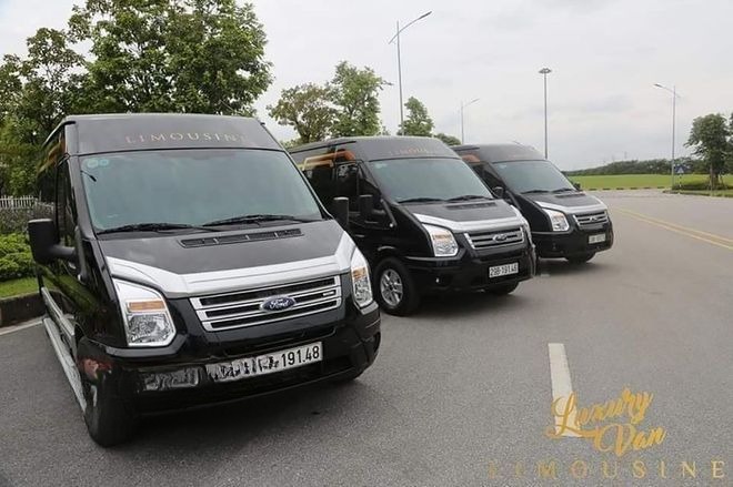 Luxury Van Limousine