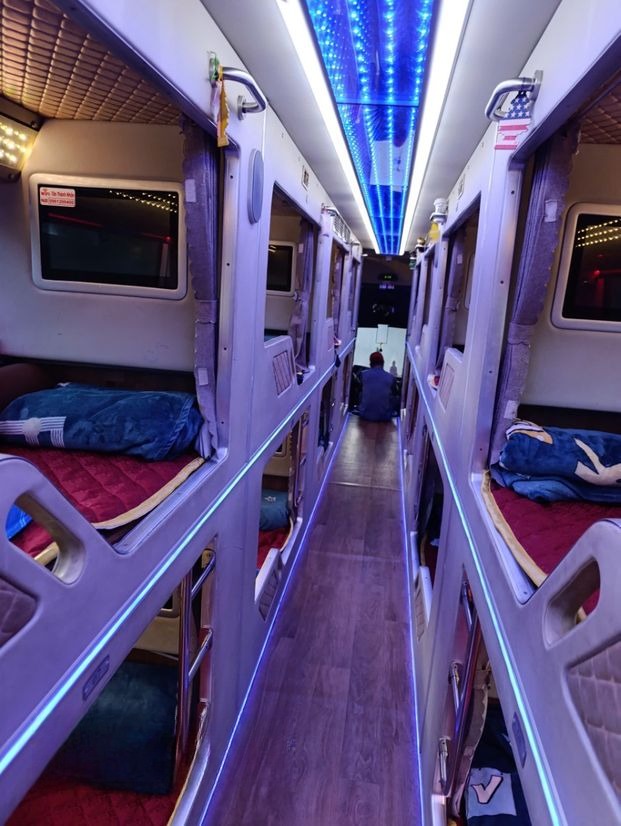 Xe Tân Thành Nhân Giường nằm Tiện ích Nội thất Limousine 22 chỗ