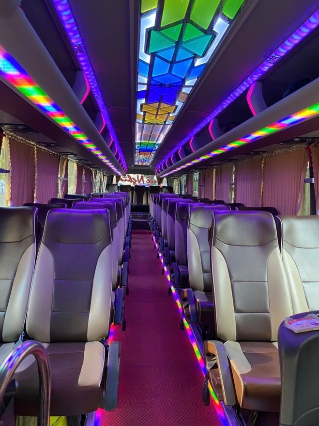 Xe Huệ Nghĩa Limousine Ghế ngồi Tiện ích Nội thất Ghế ngồi 47 chỗ