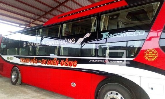 Bên hông xe Giường nằm 44 chỗ Tiến Tiến