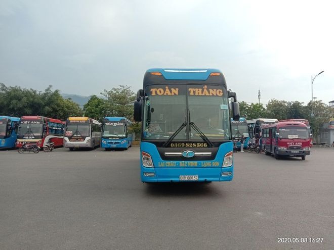 Xe Toàn Thắng Mặt trước xe Giường nằm 41 chỗ 