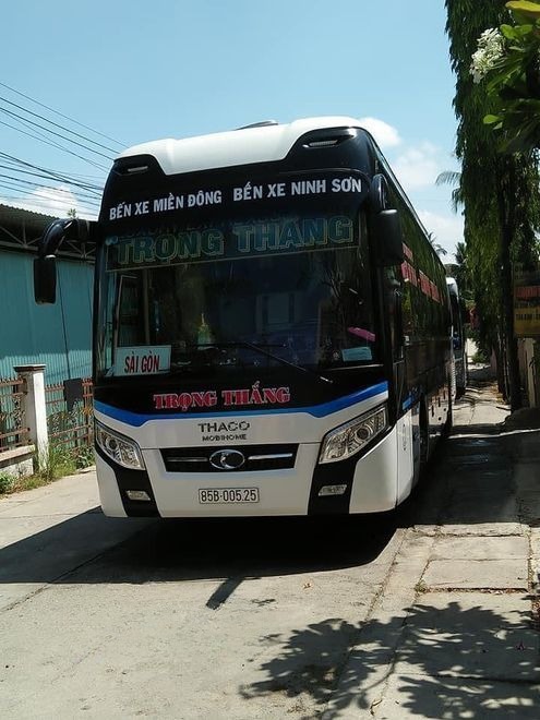 Xe Trọng Thắng Mặt trước xe 