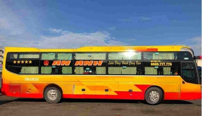 Xe Lovabus Bên hông xe Giường nằm 44 chỗ