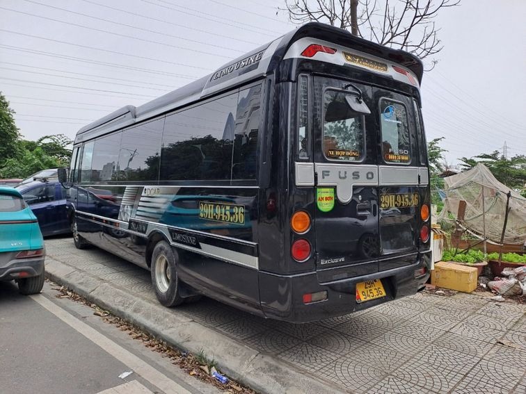 Xe Daily Limousine Mặt sau xe Samco 29 chỗ