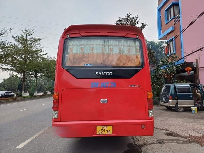 Xe Daily Limousine Mặt sau xe Fuso 22