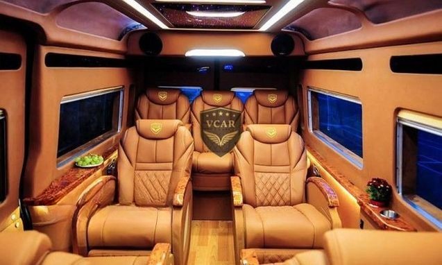 Limousine 9 chỗ Tú Tài Limousine