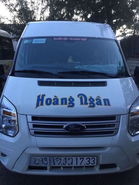 Xe Hoàng Ngân - Bảo Lộc Mặt trước xe Xe 16 chỗ