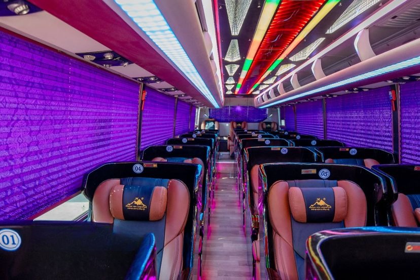 Xe Hoàng Yến Logistics Ghế ngồi Nội thất Limousine 24 Ghế