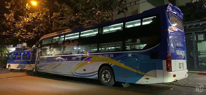 Xe Hảo Bên hông xe Giường nằm 41 chỗ