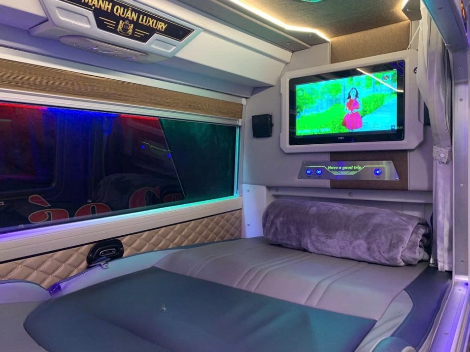 Xe Mạnh Quân Nội thất Tiện ích Giường nằm Cabin cung điện 24 phòng (VIP)
