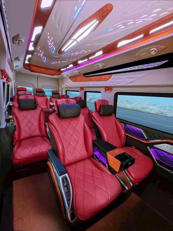 Xe Thịnh Thái Limousine Limousine 11 chỗ