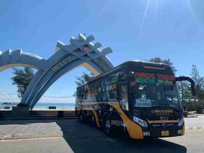 Xe Ngọc Trinh (Quảng Trị) Bên hông xe Limousine 34 giường