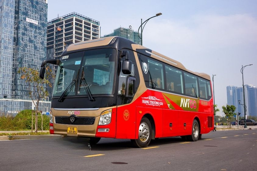Xe AVIGO Mặt trước xe Bên hông xe Limousine 18 chỗ