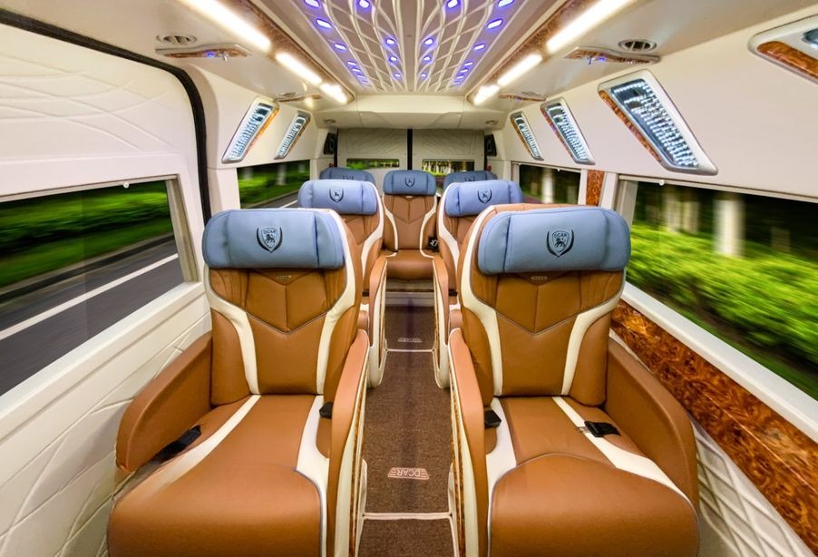 Xe Trung Thành Limousine Tiện ích Nội thất 