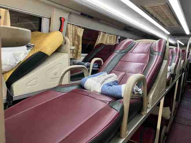 Xe Kết Đoàn Travel Nội thất Tiện ích Giường nằm 40 chỗ