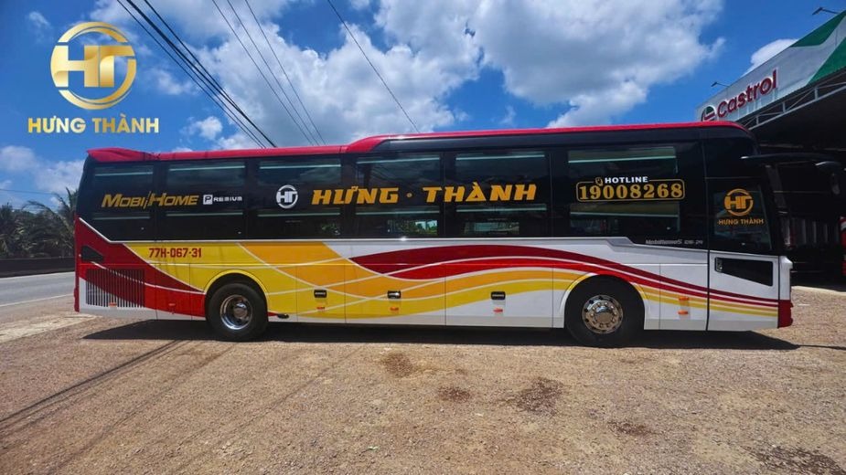Xe Thành Hưng (Bình Định) Bên hông xe Limousine 24 Phòng