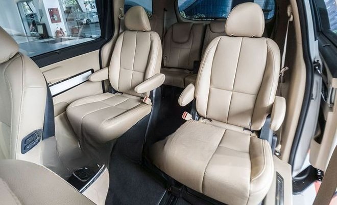 Xe Timos Nội thất Tiện ích Ghế 7 chỗ