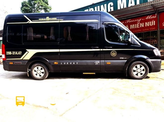 Xe Thiện Vân Limousine Bên hông xe Limousine 11 chỗ 