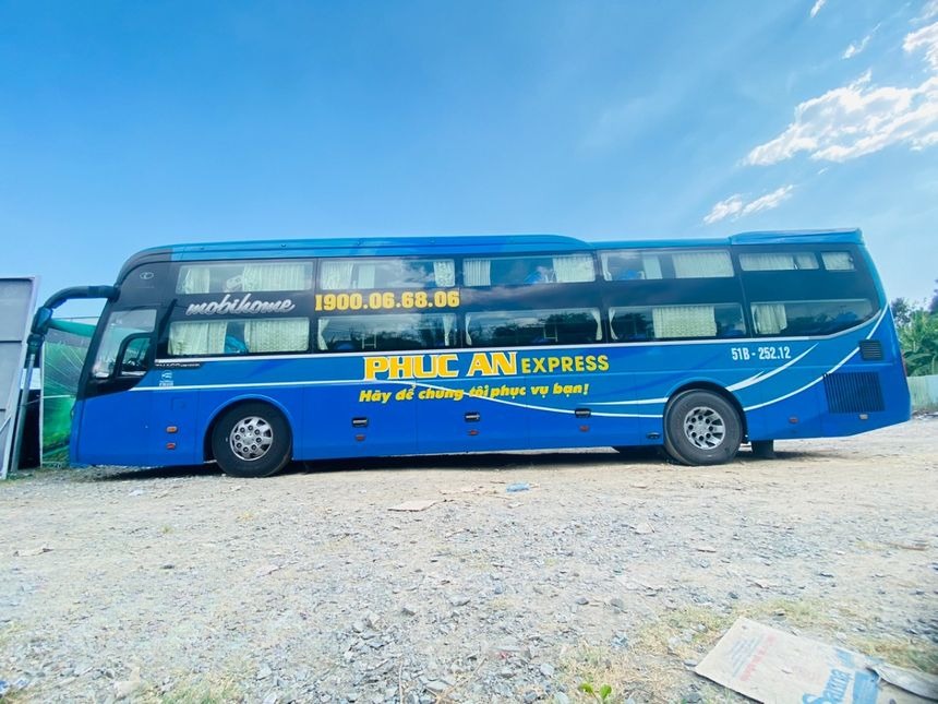 Xe Phúc An Express Bên hông xe Giường nằm 40 chỗ (new)