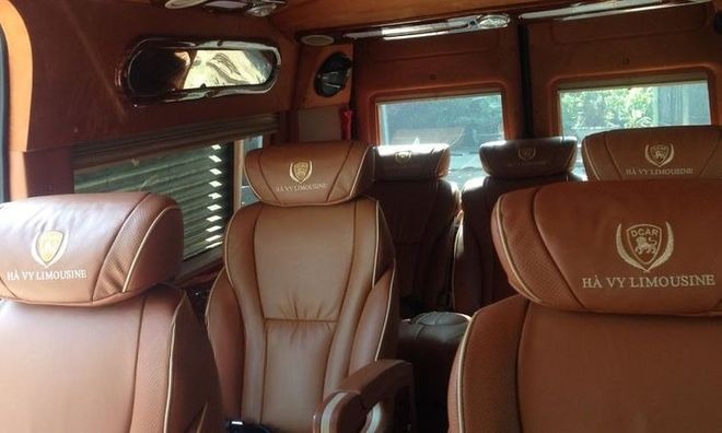 Hà Vy Limousine