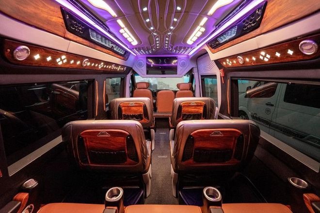 Xe Hồng Hưởng Limousine Ghế ngồi Tiện ích Nội thất 