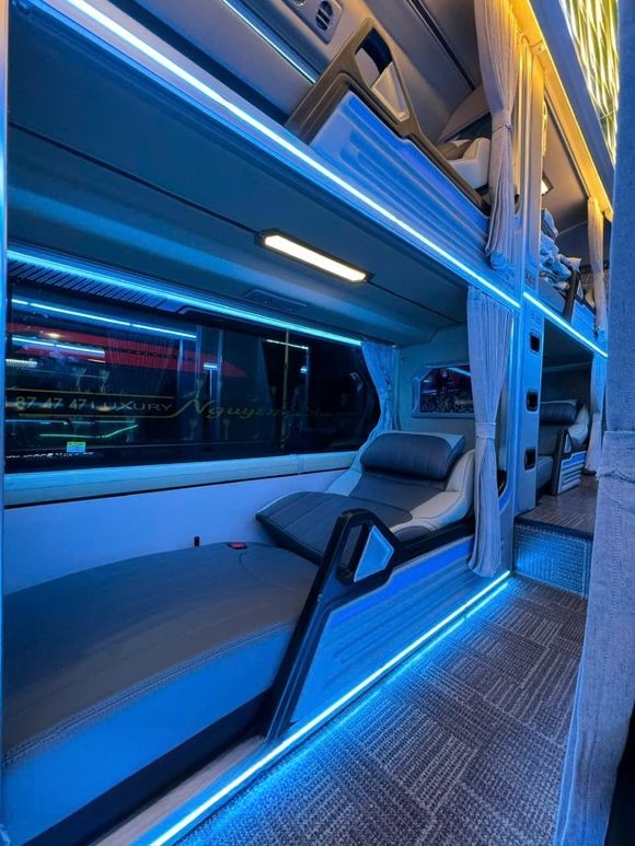 Xe Nguyên Dịu Giường nằm Nội thất Limousine 34 phòng