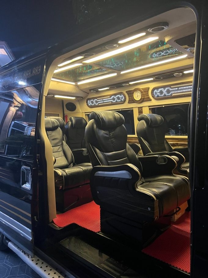 Xe Trần Tùng Travel Nội thất Tiện ích Limousine 9 chỗ