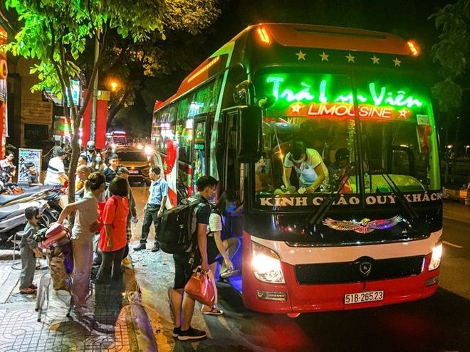 Xe Trà Lan Viên Mặt trước xe 