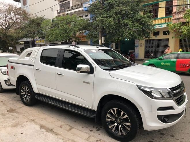Xe Kinh Bắc Limousine  Ghế ngồi 5 chỗ 