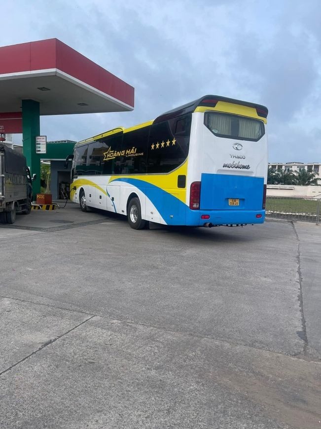 Xe Hoàng Hải (Bình Phước) Mặt sau xe Giường nằm 34 chỗ 