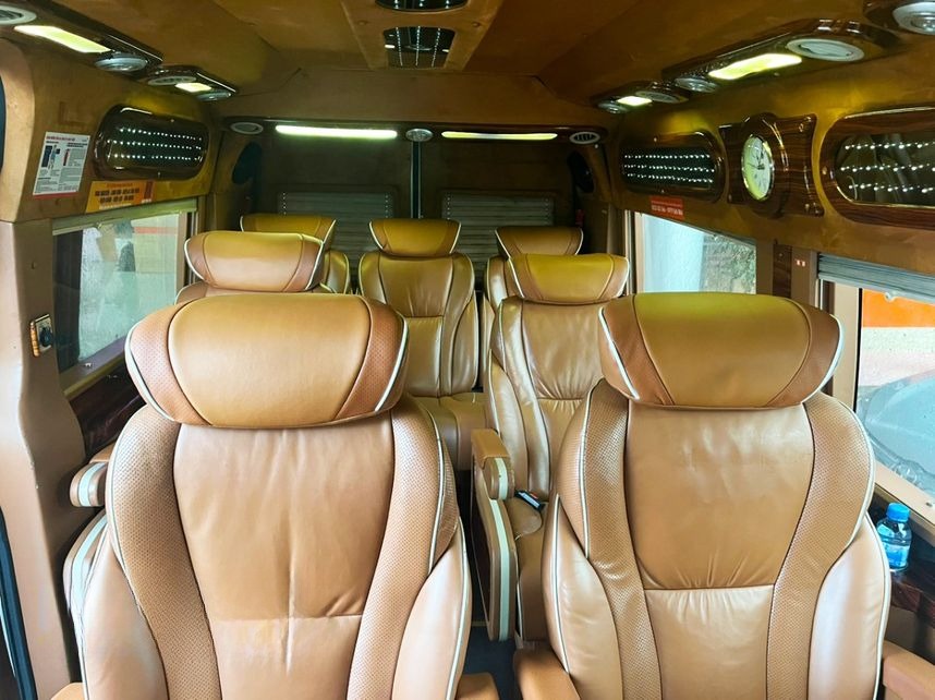 Xe Halan Buslines Nội thất Tiện ích Limousine 9 chỗ