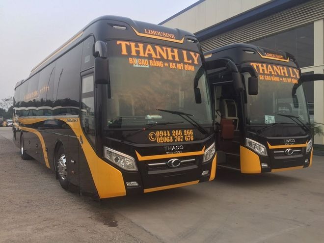 Xe Thanh Ly Bên hông xe Limousine 34 Giường VIP