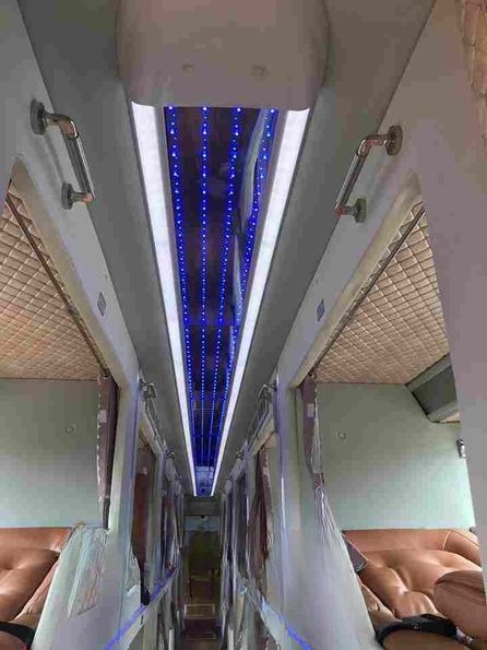 Xe Thuận Tiến Tiện ích Nội thất Giường nằm Limousine 22 giường