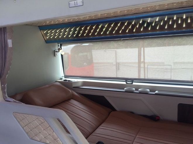 Xe Lovabus Giường nằm Tiện ích Nội thất Limousine giường phòng 22 chỗ