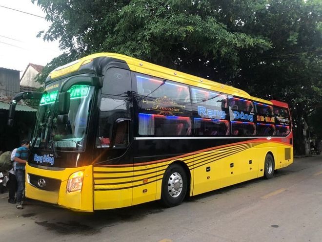 Xe Rạng Đông Buslines Bên hông xe Giường nằm 46 chỗ