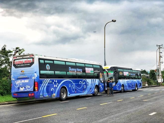 Xe Dương Hồng Mặt sau xe Bên hông xe Giường nằm 43 chỗ