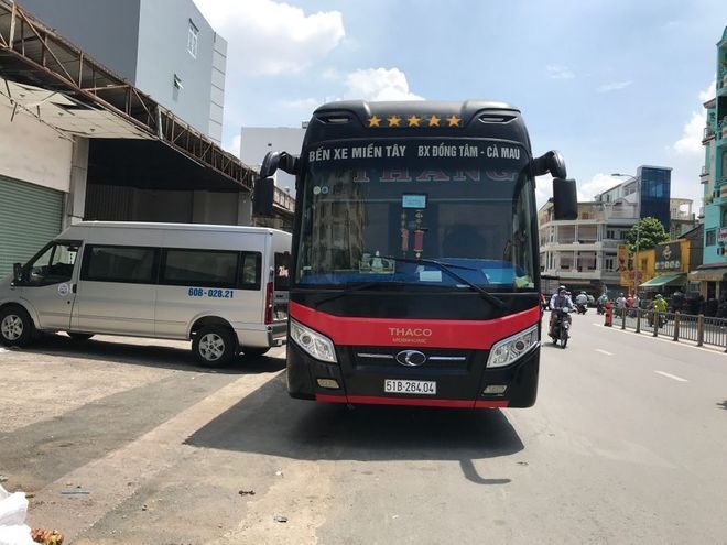 Xe Thắng Mặt trước xe 