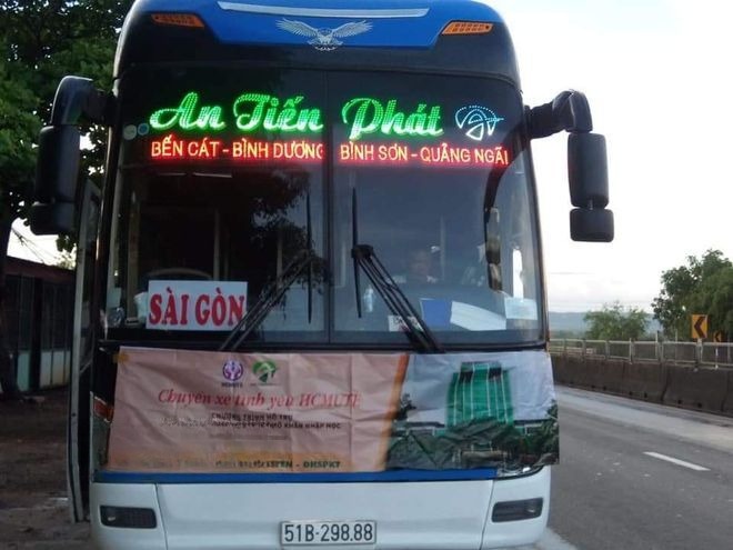 Xe Lovabus Mặt trước xe Giường nằm 43 chỗ