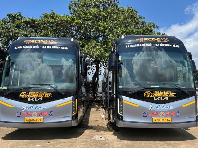 Xe Hải Cường Mặt trước xe Giường nằm Limousine 34 phòng