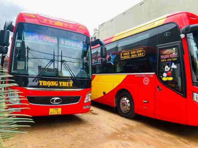 Xe Trọng Thuỷ Limousine Mặt trước xe Bên hông xe Giường nằm 44 chỗ
