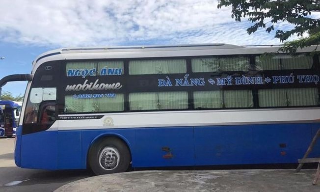 Xe Ngọc Ánh (Đà Nẵng) Bên hông xe Giường nằm 40 chỗ