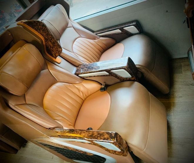 Xe Cát Thiên Hải Limousine Ghế ngồi Nội thất Limousine 15 chỗ
