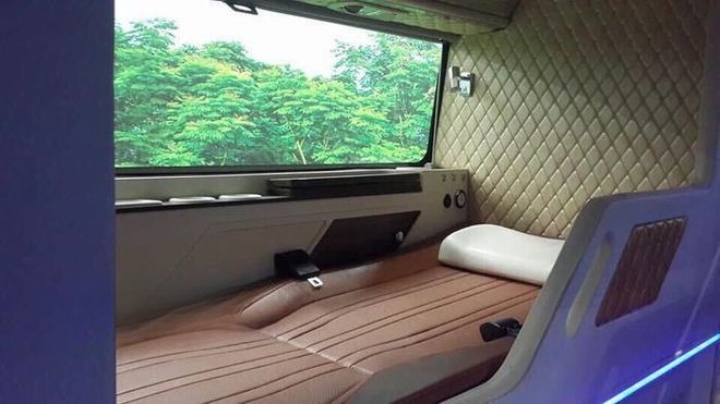 Xe Hưng Long Tiện ích Giường nằm Limousine 22 Giường VIP (Có WC)