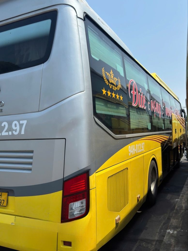 Xe Lovabus undefined