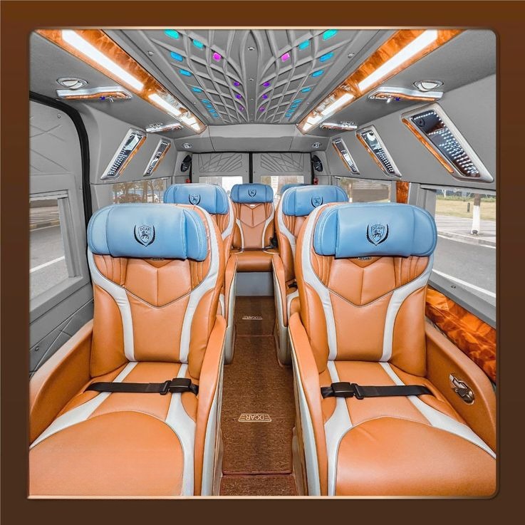 Xe Nhật Đoan Limousine Ghế ngồi Nội thất Tiện ích Limousine 9 chỗ