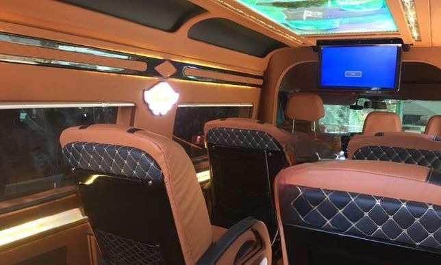 Xe Hương Giang Limousine Tiện ích Nội thất Limousine 9 chỗ VIP