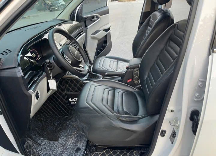 Xe Phi Hùng Luxury Nội thất Xe KIA 7 chỗ